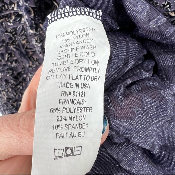 Snoskins Velvet Embossed Long Sleeve Tab Sleeves Burnout V‎ Neck Blouse Shirt - Picture 8 of 10